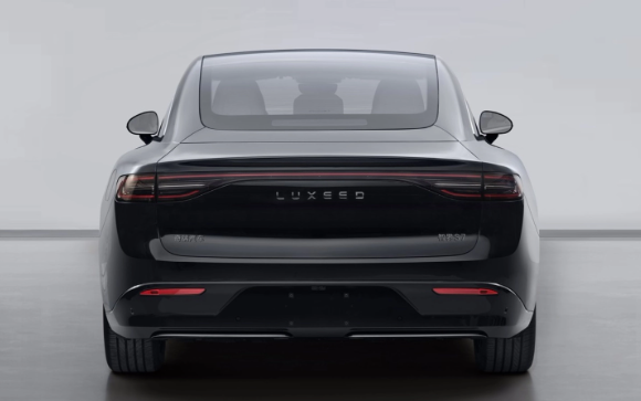 华为智界S7即将重新发布,配置升级价格不变