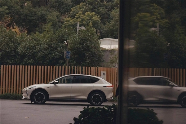 顶配车型!智己LS7 Max版6月7日将在重庆车展上市