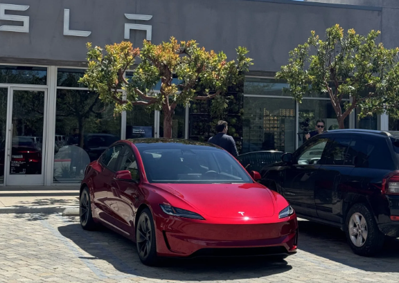 特斯拉全新Model 3 Performance改款即将发布：性能大升级