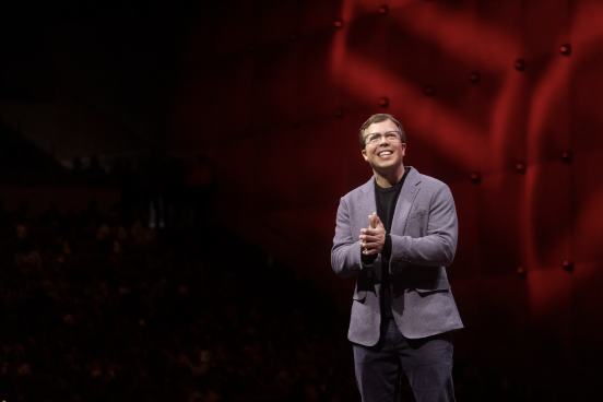 红帽用RHEL AI和OpenShift AI塑造开源AI的未来