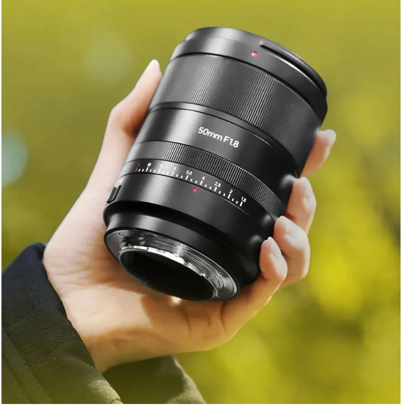 七工匠新款AF 85mm F1.8镜头亮相，拨杆位置全新改进