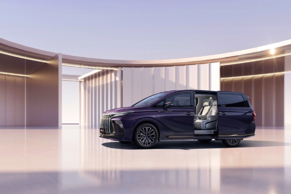 东风风行全新豪华MPV命名揭晓,风行星海V9即将开启预售