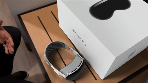 苹果Vision Pro预售启动,首批货品已发货,2月2日正式派送