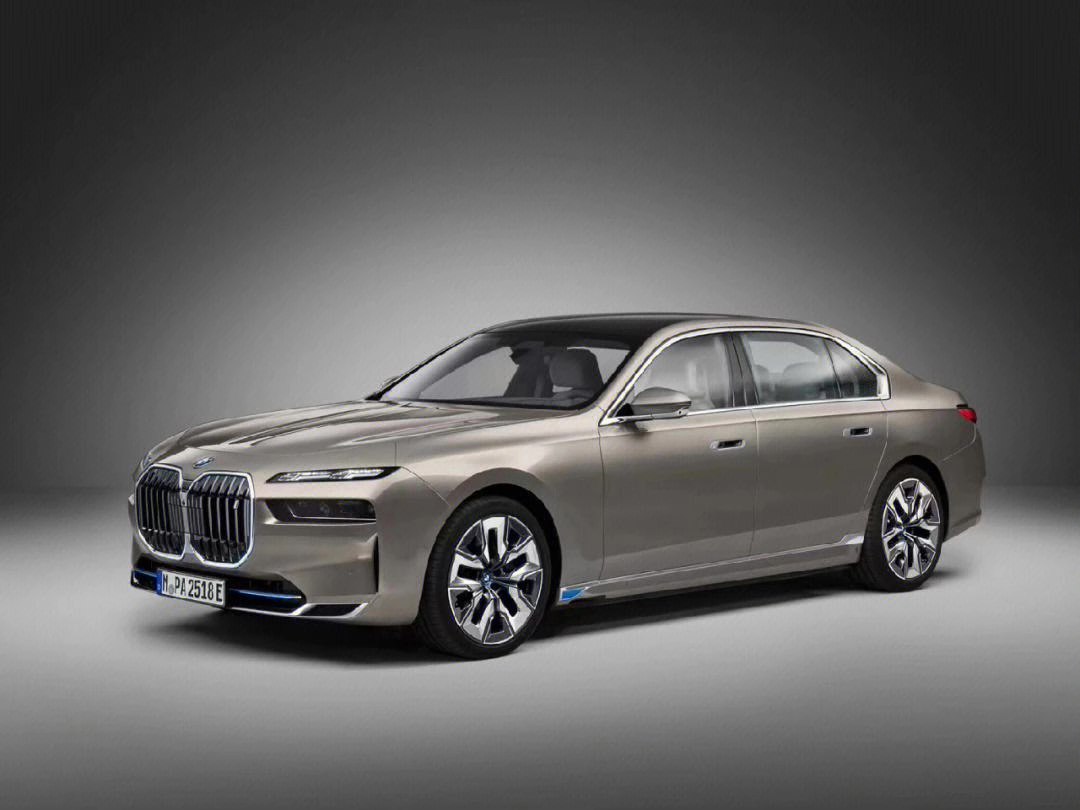 宝马 CEO 齐普策:今年将通过 15 款车型实现 50 万辆纯电汽车销量