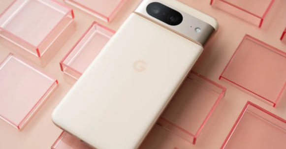 谷歌Pixel 8将迎Gemini Nano模型，新增两项AI功能