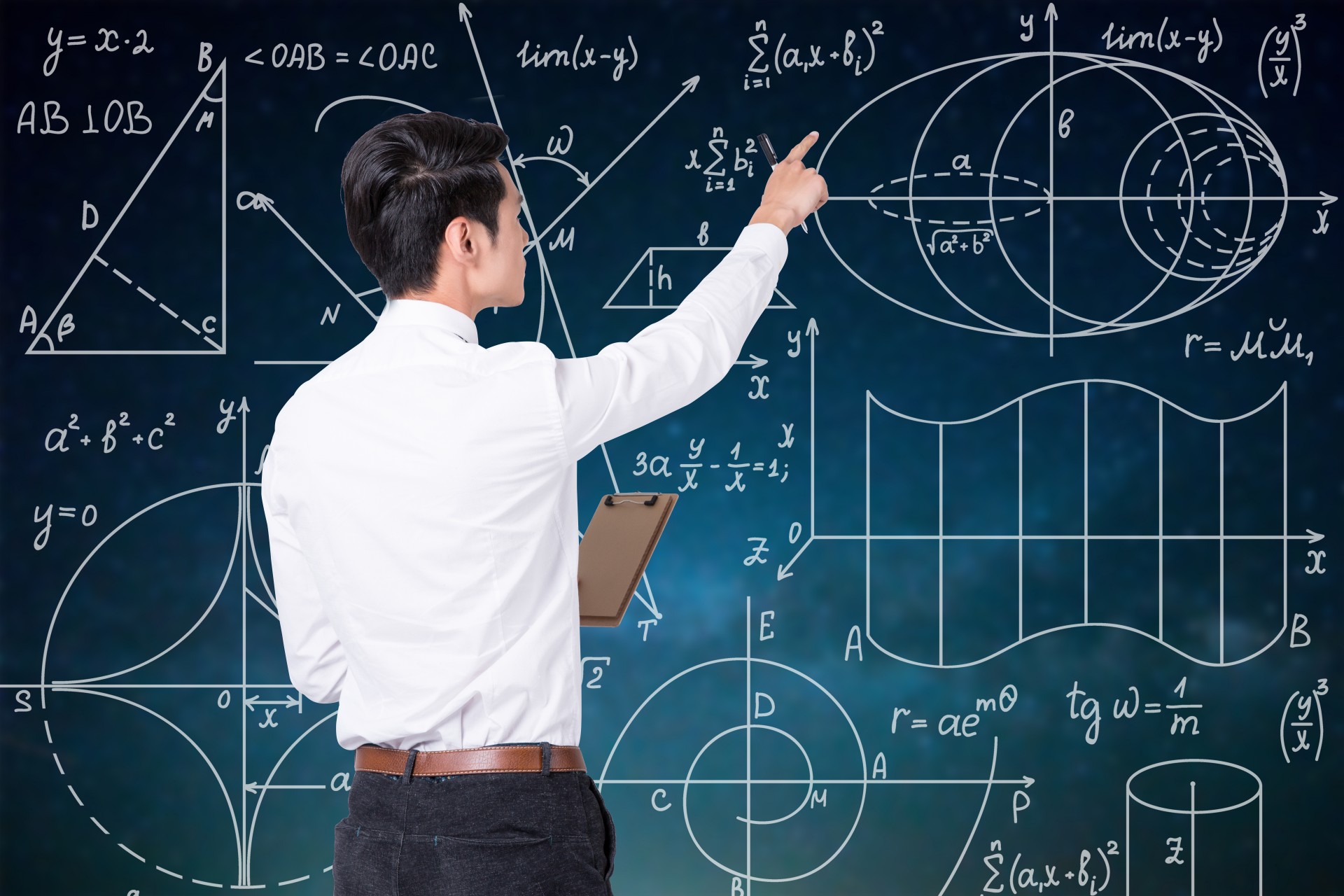 数据中心中断的频率和严重程度呈下降趋势