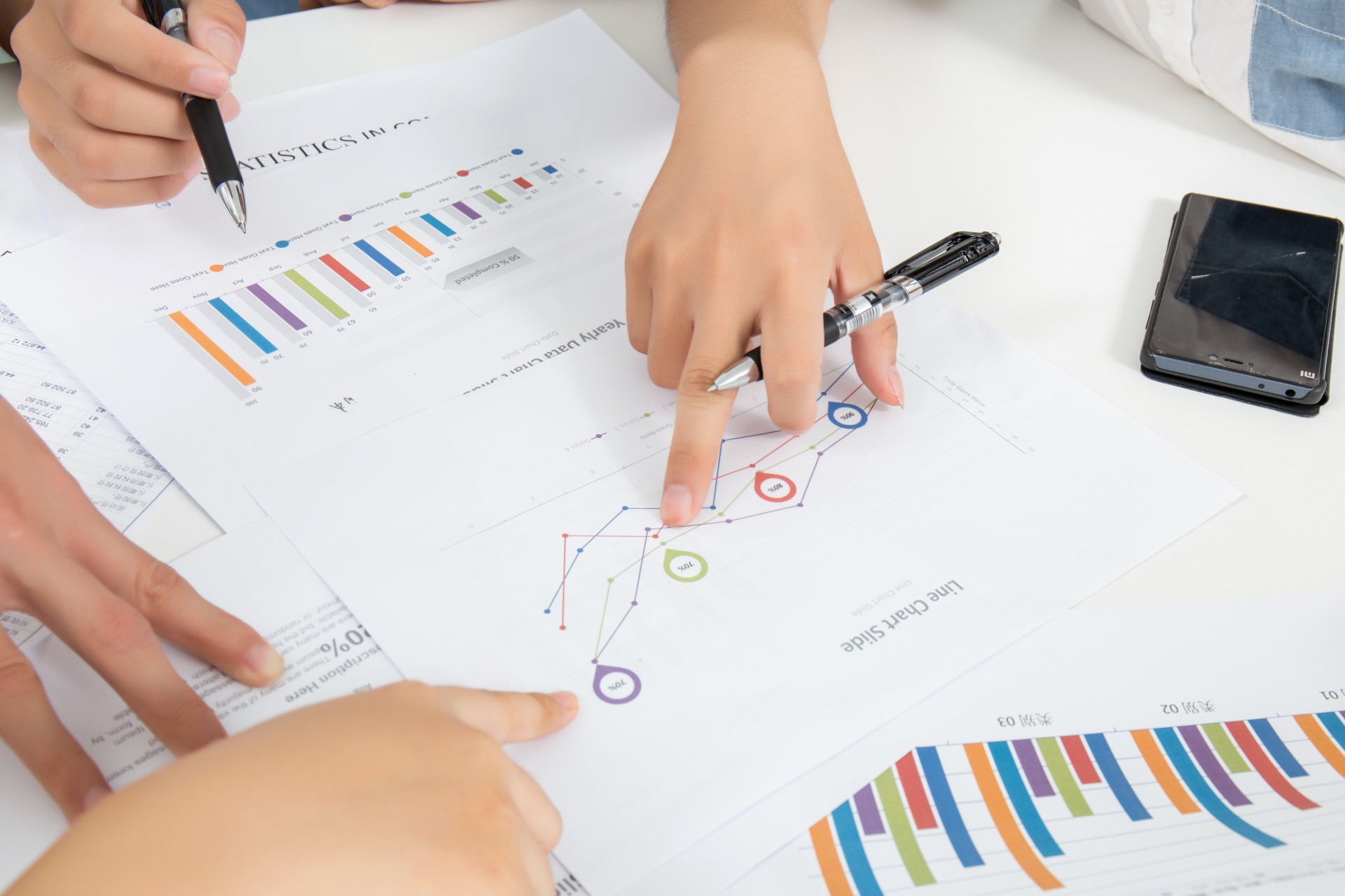 如何利用智能电缆密封件增强数据中心安全