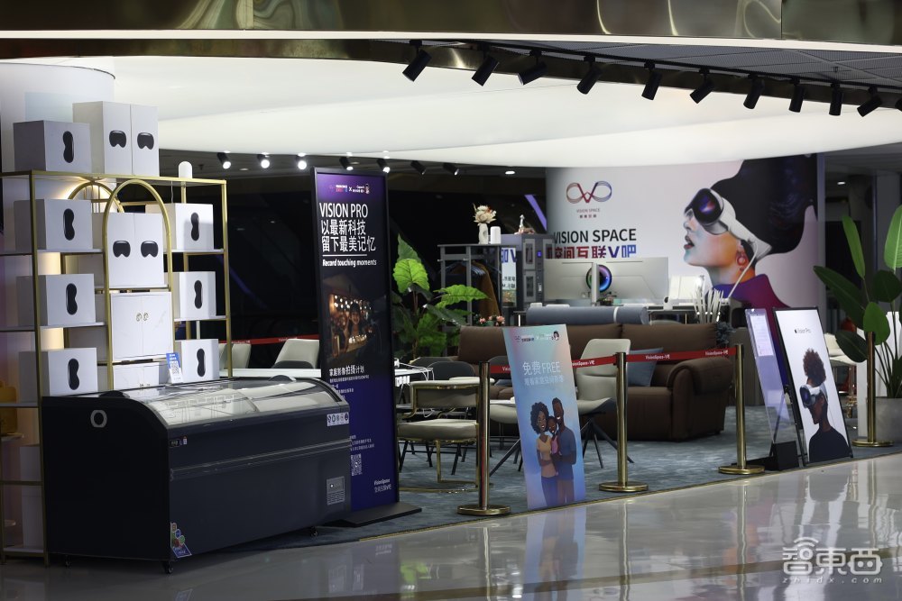 突发!DeepMind联创空降微软:统领AI团队,还掏空了OpenAI劲敌